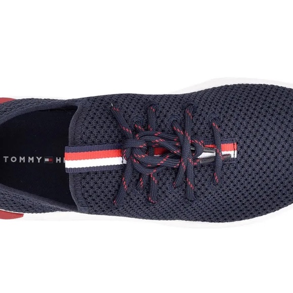 NWOB*** Tommy Hilfiger Noelen Size 7.5 - Picture 4 of 6